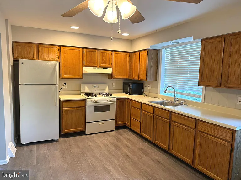121 National Ave #IST FL — Photo 4