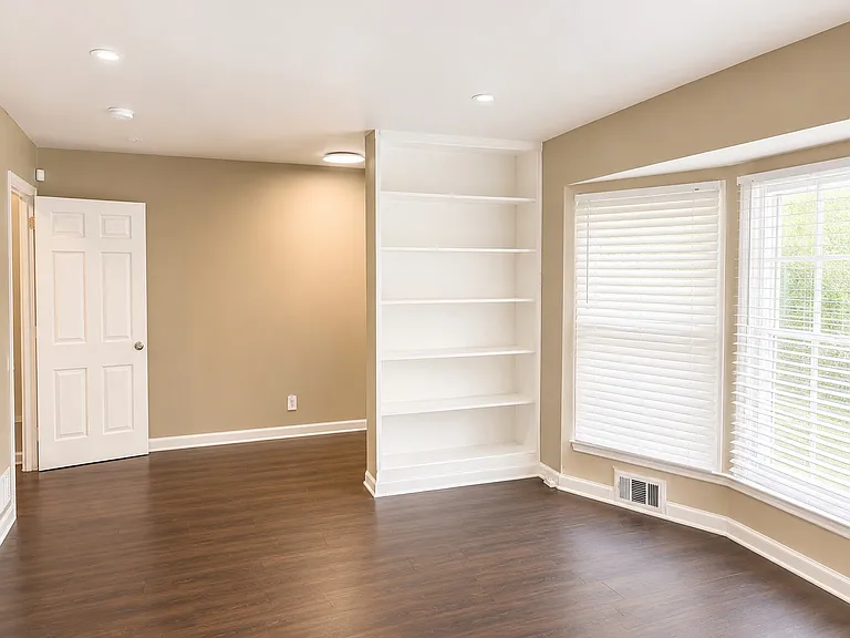 2589 Skyline Dr — Photo 9