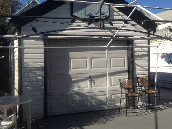 4th image of 107-30 130 Street