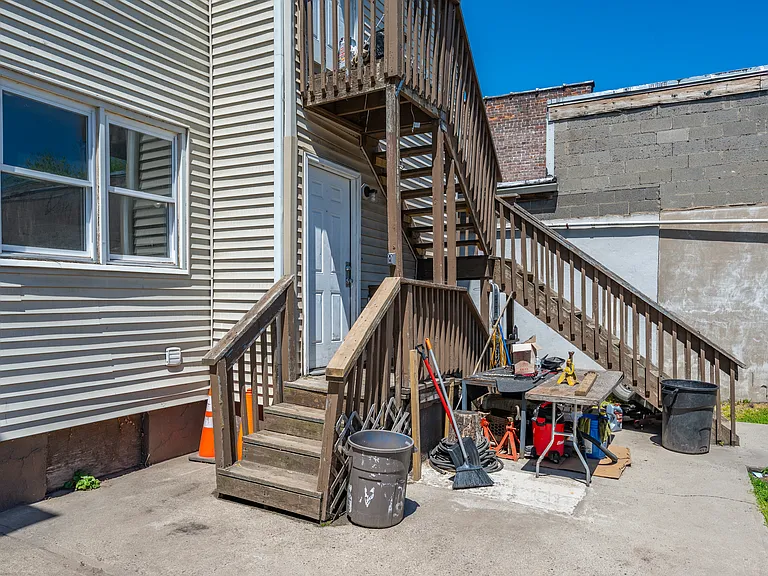 162 E Main St #1 — Photo 19