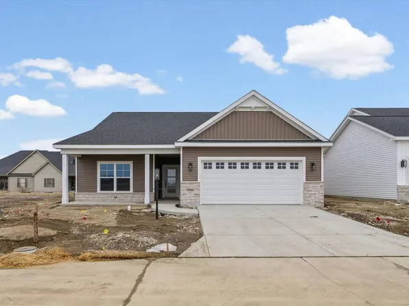 3902 Bay Cir, Champaign, IL 61822