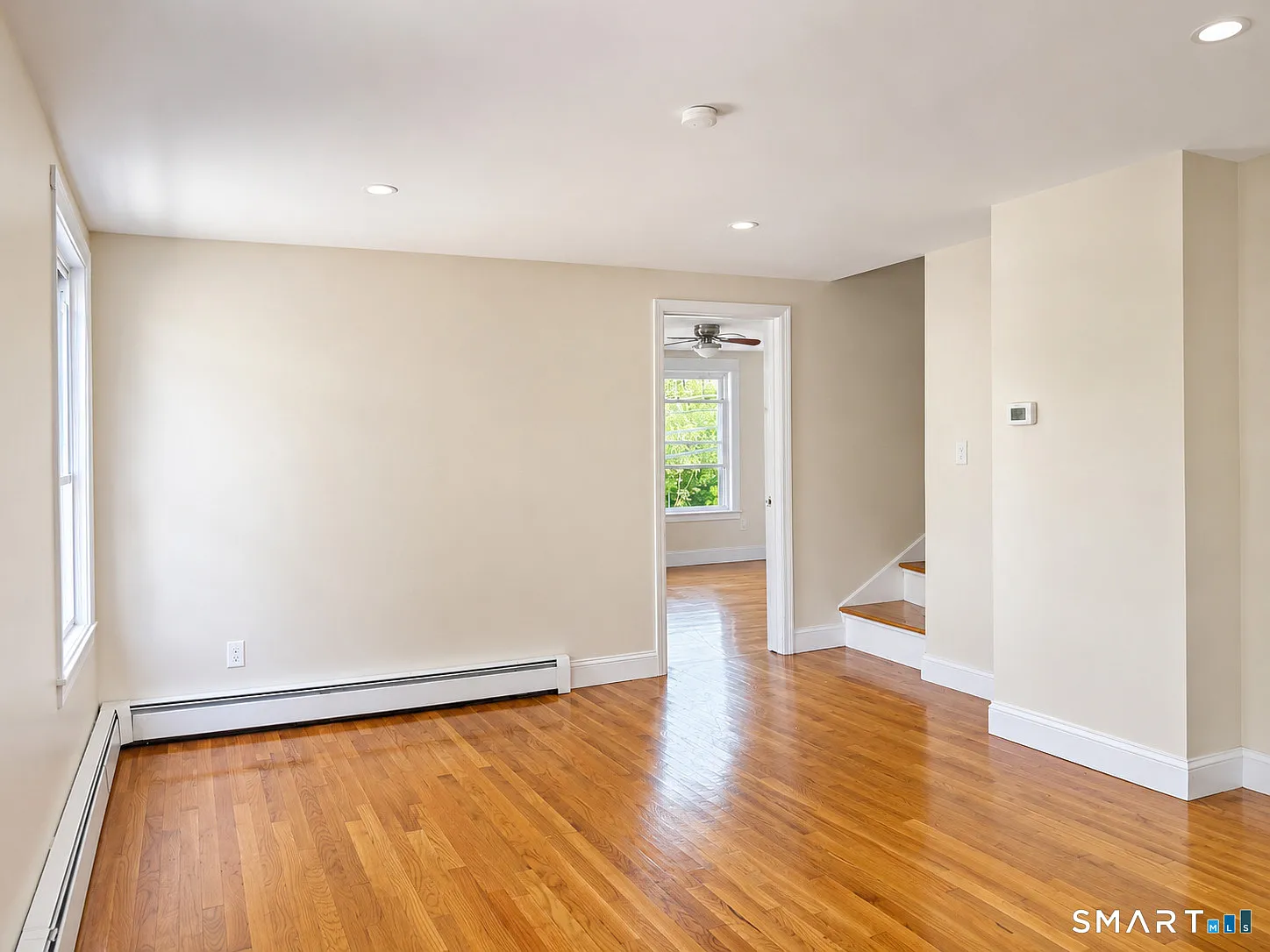 3 bed, 1.0 bath, 2266 sqft, $2,500 — Photo 3