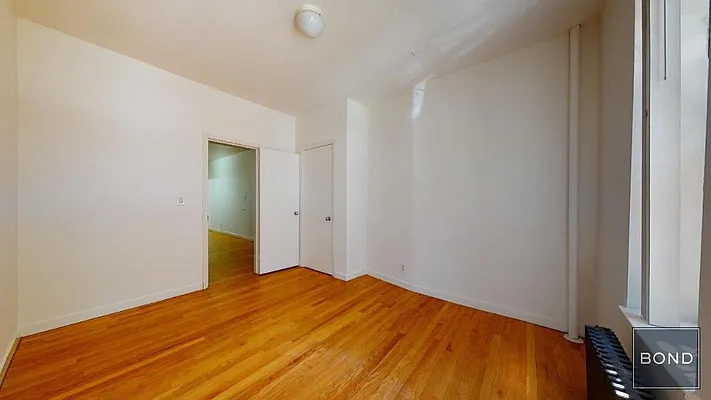 Rented by Bond New York | media 13