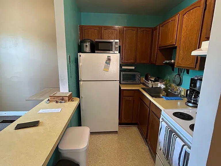 23 N Mulberry St — Photo 4