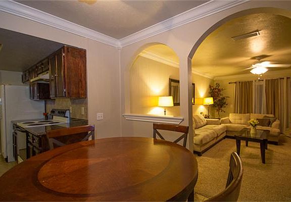 3rd image of 3325 Point East Dr
