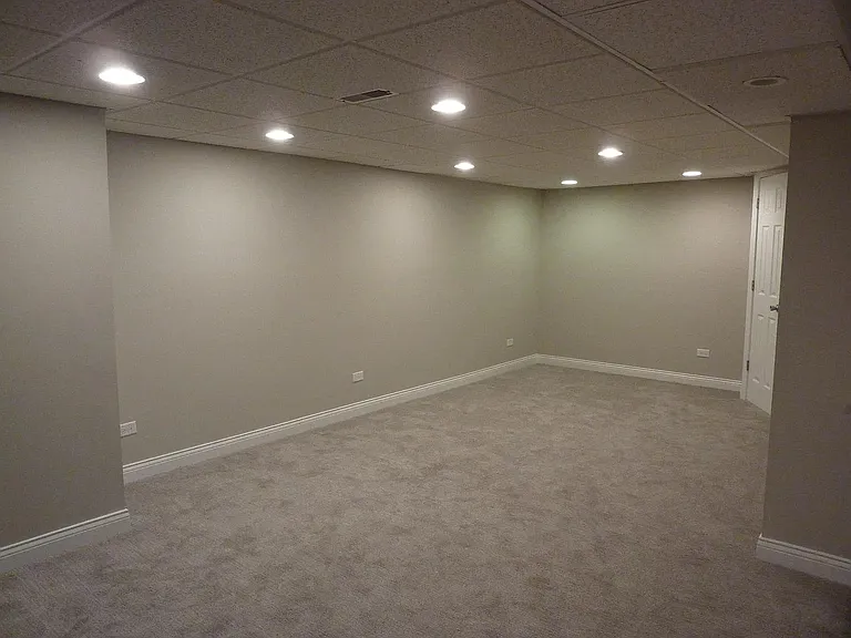 1585 Regan Ct — Photo 31