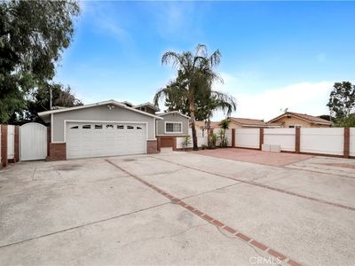 13176 Foothill Blvd, Sylmar, CA, 91342