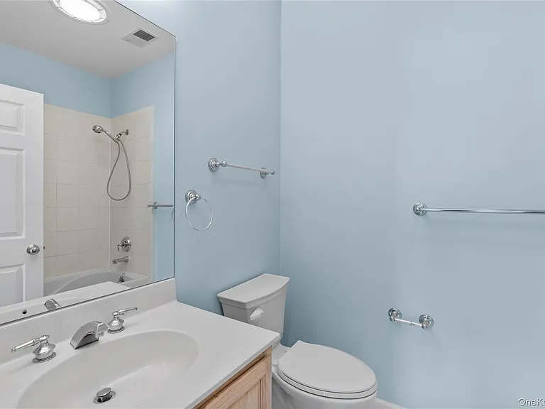 1410 Half Moon Bay Dr — Photo 6
