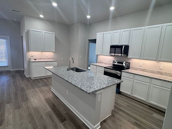 3rd image of 3412 Good Prairie Ave