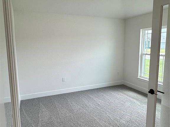 2nd image of 2671 AVERLAND LOOP