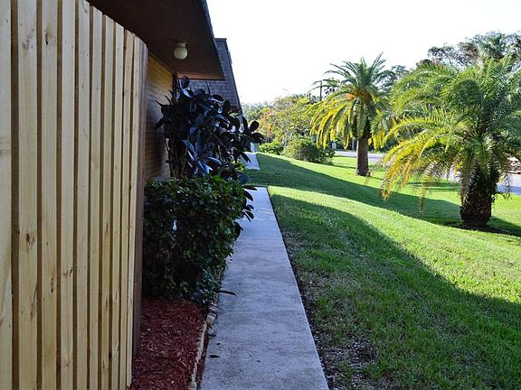 3rd image of 25 Cedar Dunes Dr