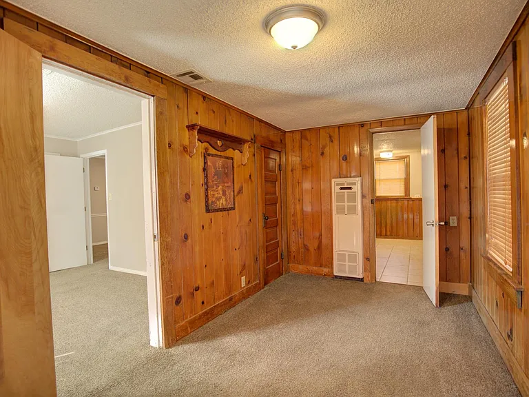 1325 S Delaware Ave — Photo 26