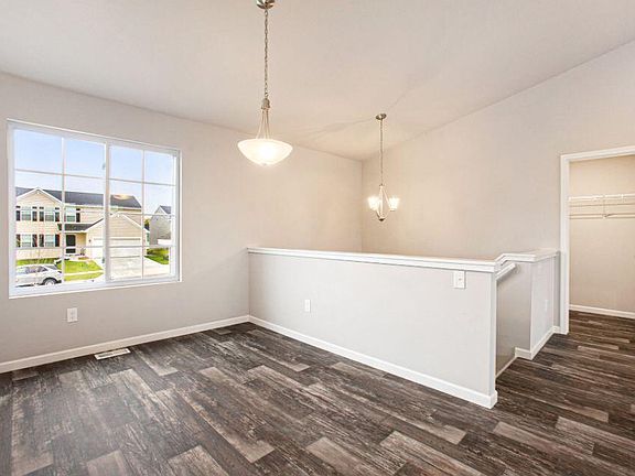 3rd image of 2719 Blooming Bud Ln