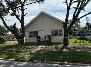 709 N Van Buren St, Marion, IL 62959