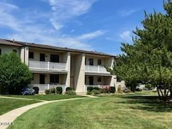 52 Wharfside Drive, Monmouth Beach, NJ 07750