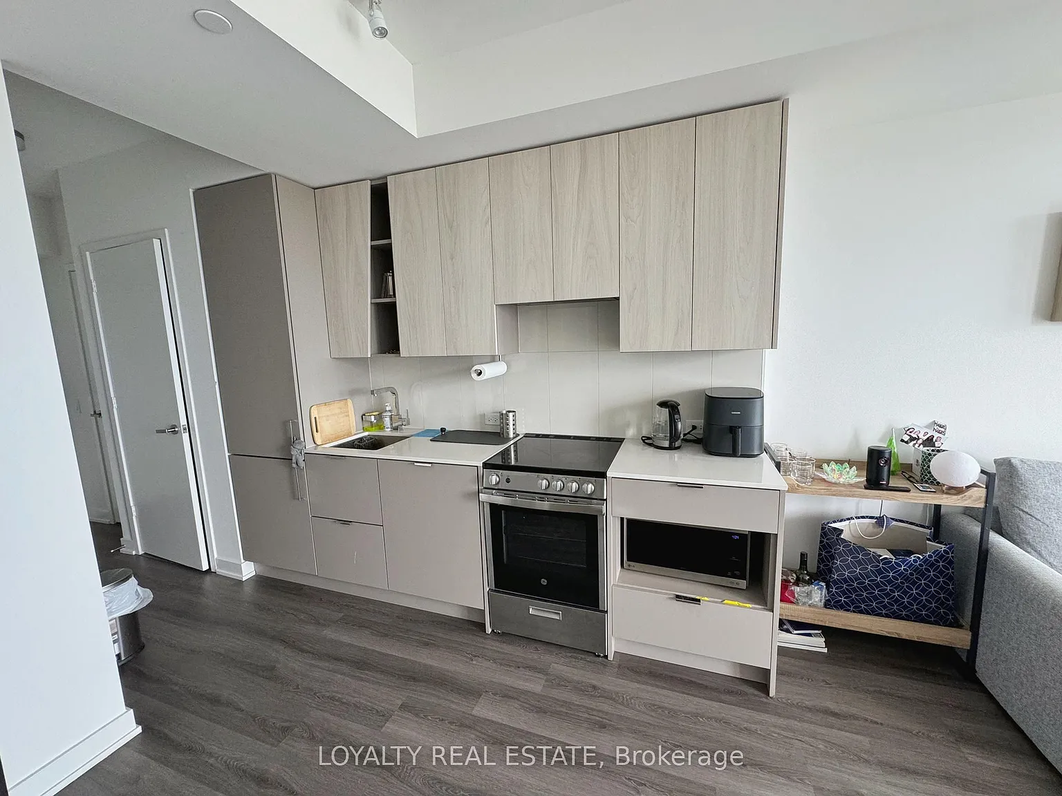 Mcity Condos — Photo 3