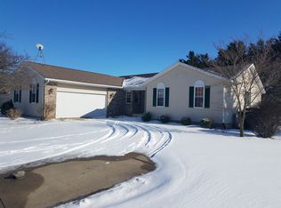 11342 Castle Dr, Plymouth, IN 46563
