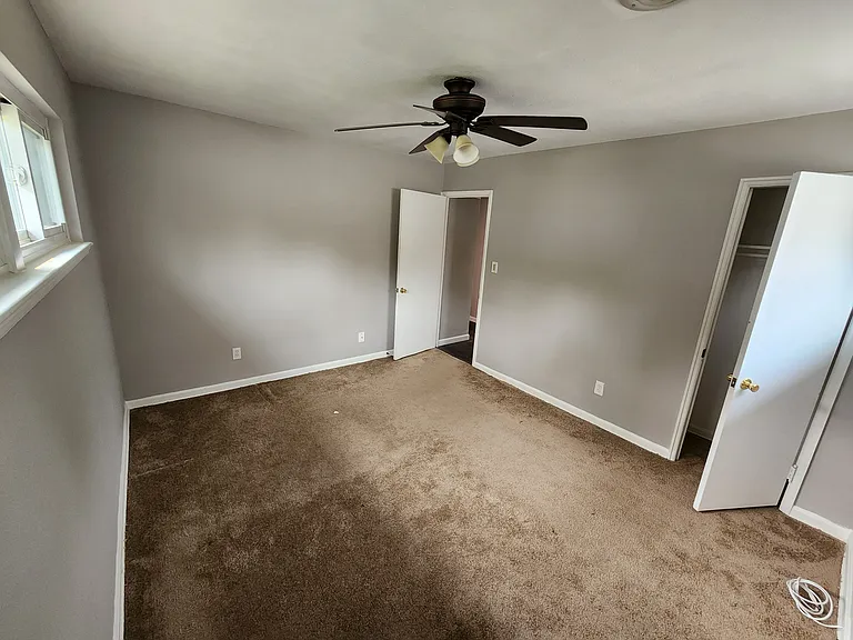 9679 Manorford Dr — Photo 15