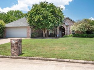 480 Willow Cv, Paris, TX 75462