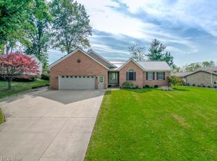 5700 Glena St, Louisville, OH