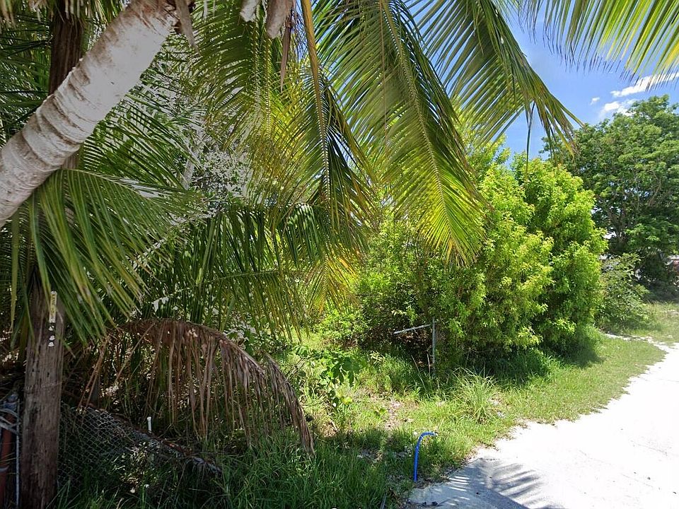 2nd image of 30921 Bailey Rd