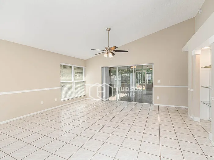 900 Hyacinth Cove Ct — Photo 7