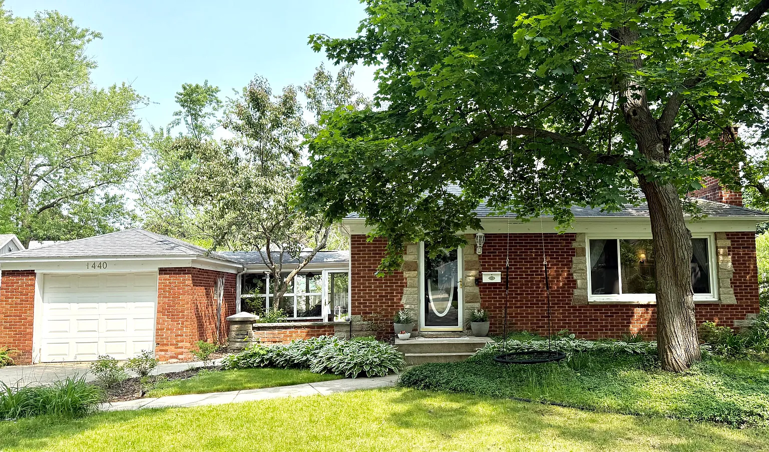 1440 Cornell Dr SE photo 1