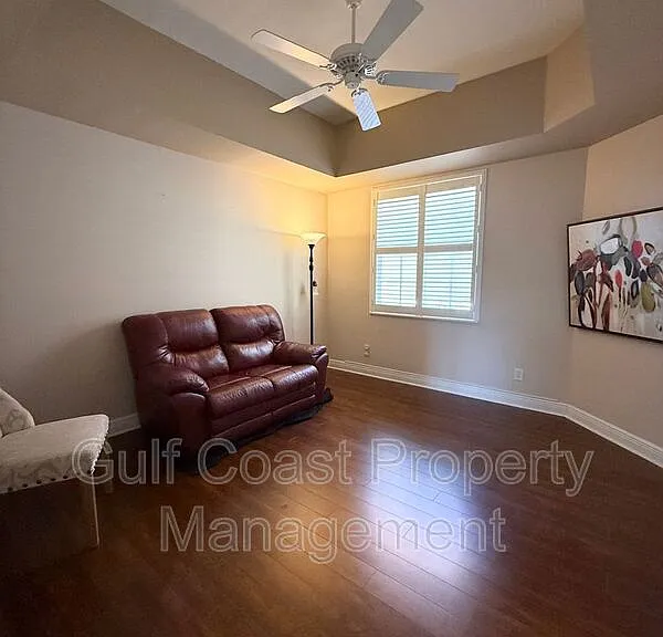 13860 Avon Park Cir — Photo 35