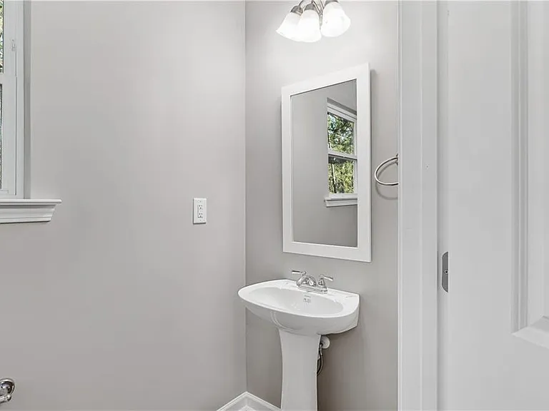 2840 Laurel Ridge Cir — Photo 16