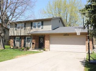2513 Bending Willow Dr, Dayton, OH 45440