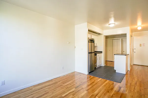 Rented by City Connections Realty | media 12