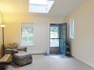 20 Ridgemont Dr, Londonderry, NH 03053