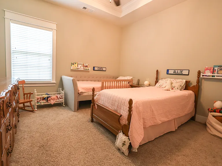 410 Stonegate Trl — Photo 22