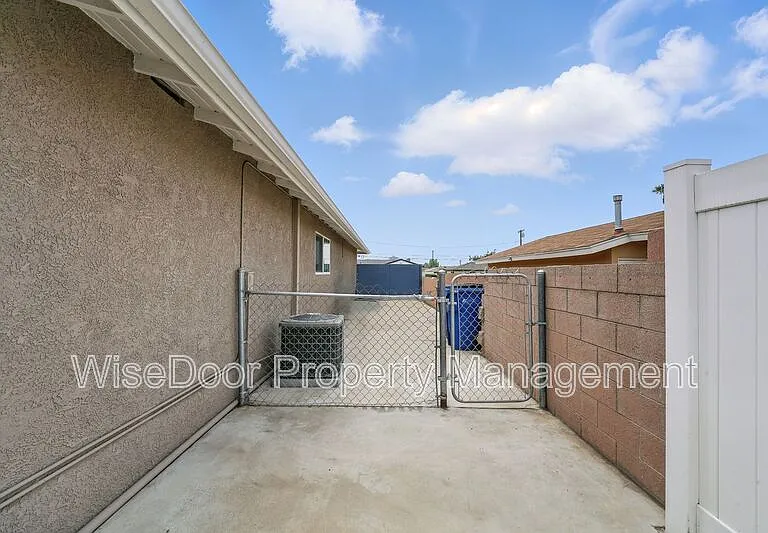 387 E Nubia St — Photo 28