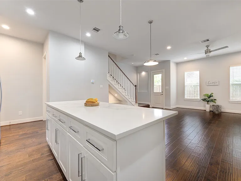 847 Rachel St #G — Photo 15