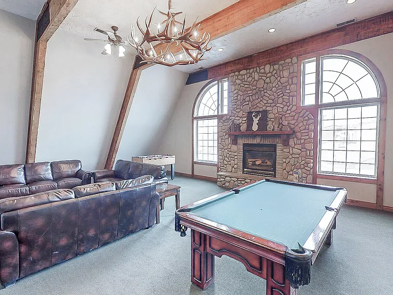Alpine Chalet — Photo 7