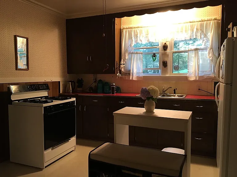 412 Whiteview Rd #1 — Photo 10