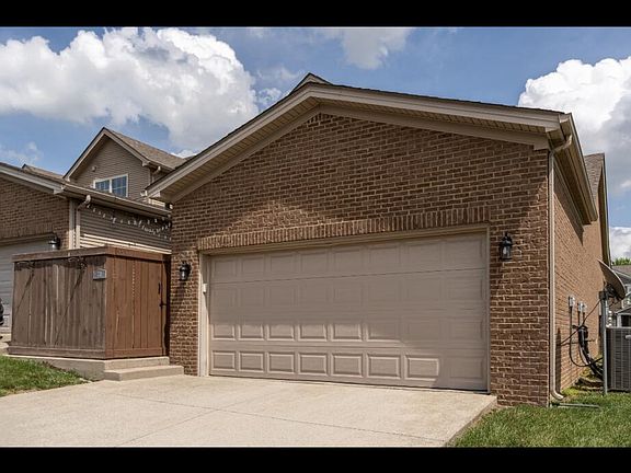 2nd image of 711 Newtown Springs Dr