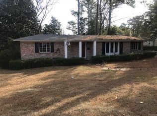 1925 Old Bay Springs Rd, Laurel, MS 39440