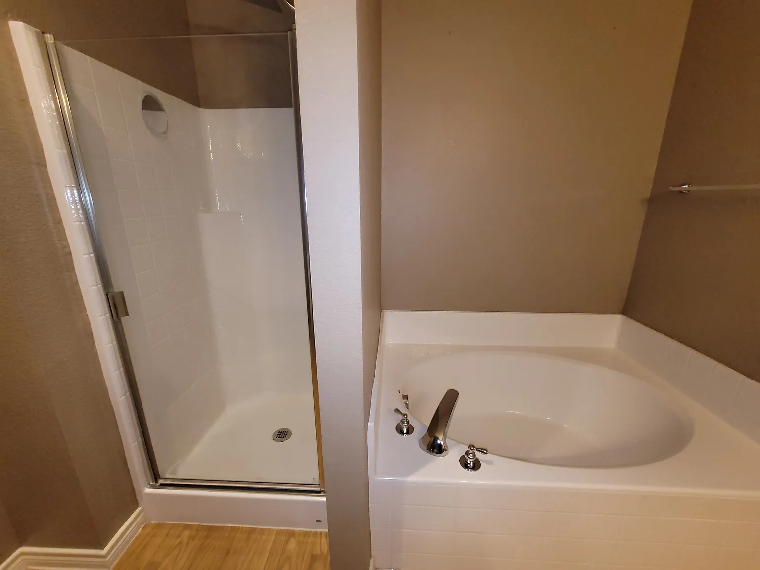 3 bed, 1455 sqft, $1,850 — Photo 4