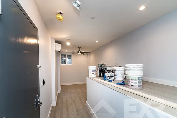 Rented by EXR | media 6