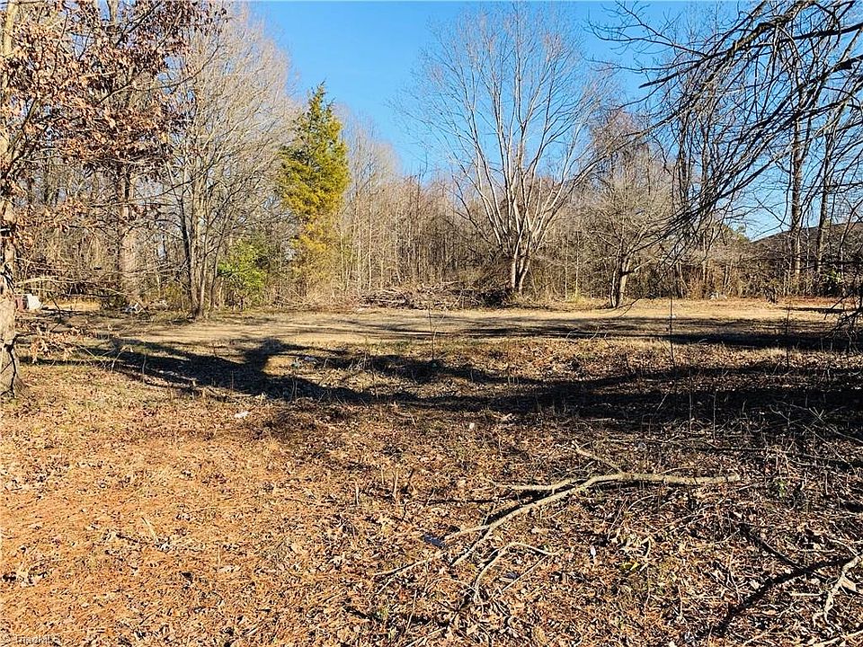1st image of 1500 Woodmere Dr