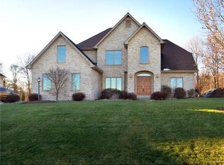9141 Lucia Ln, North Huntingdon, PA