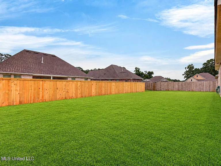 14248 Cygnet Cv — Photo 40