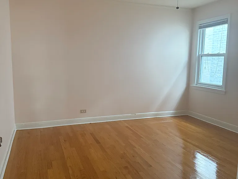 2640 W Greenleaf Ave #3 — Photo 7