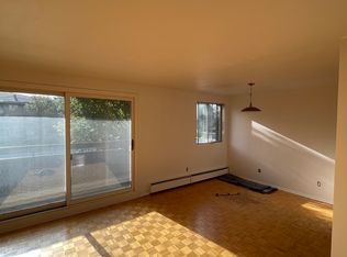 215 College Ave W, Guelph, ON N1G1S6