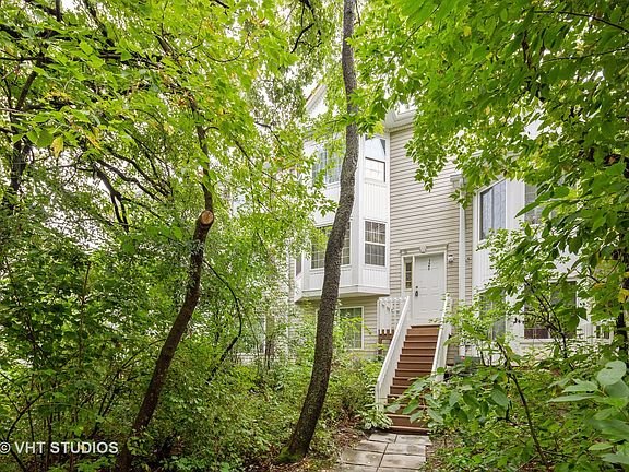 2nd image of 326 W Whispering Oaks Ln #326