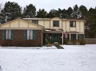 5317 Berwyck Dr, Troy, MI