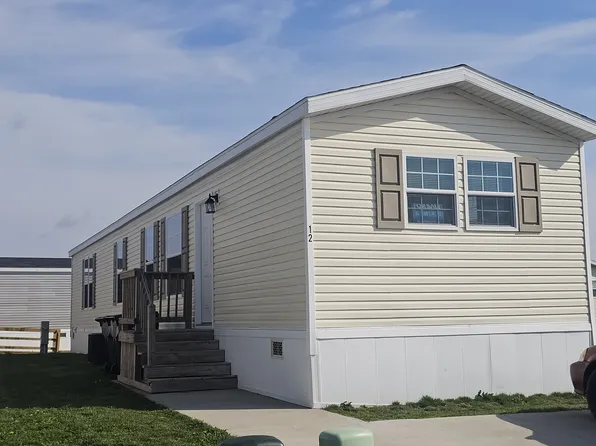 12 W Acree Dr, Greenwood, IN 46143