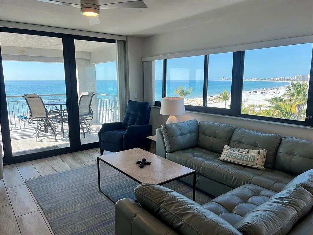 2 bed, 2.0 bath, 1370 sqft, $12,630 — Photo 2